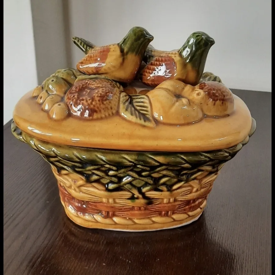 شکلاتخوری قدیمی