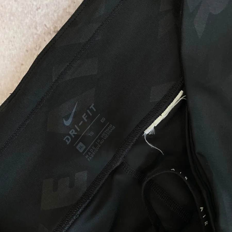 لگ ورزشی نایکی/nike