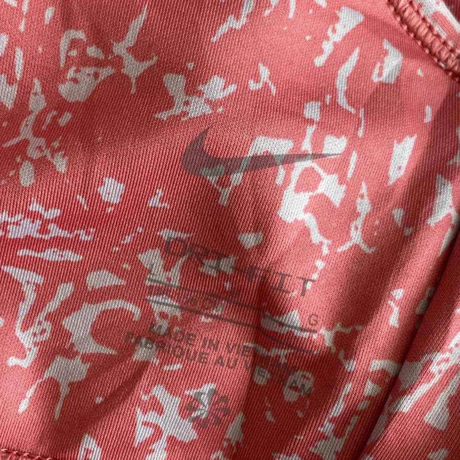 نیم تنه ورزشی نایکی/nike
