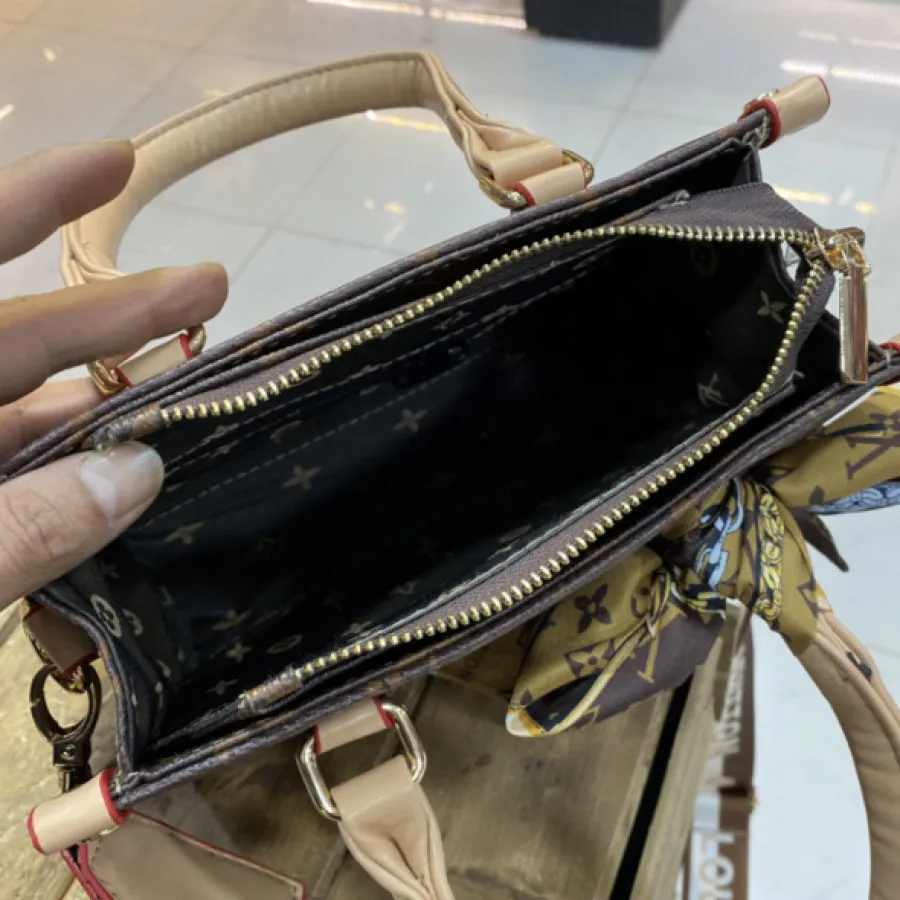 کیف لویزویتون اسکارف دار