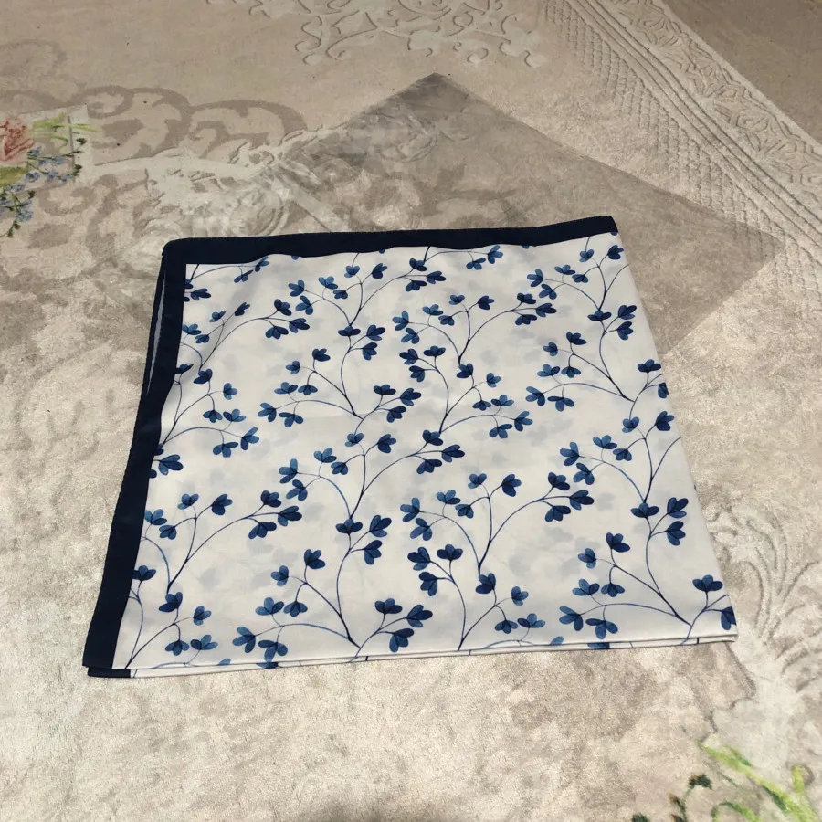 مینی اسکارف