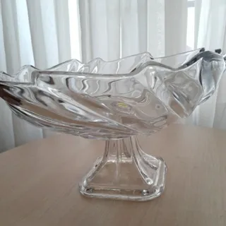 میوه خوری پایه دار سوگا
