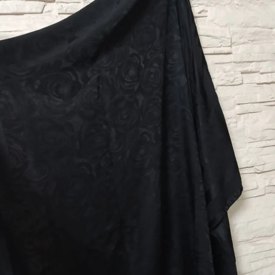 روسری قواره بزرگ مشکی