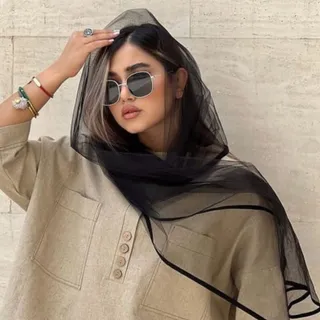 شال تورساده مشکی وقهوه‌ای