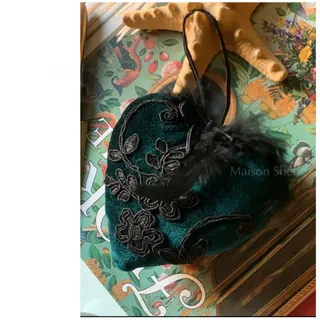 اویز یونیک