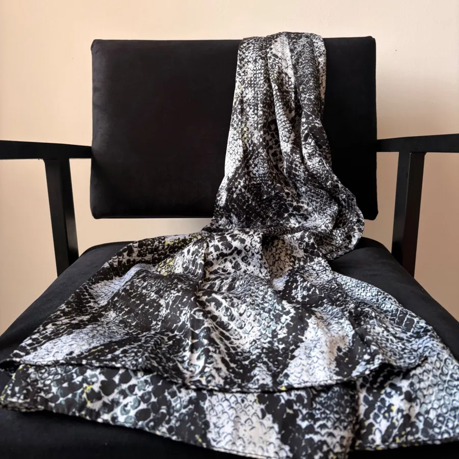 شال پوستماری وارداتی