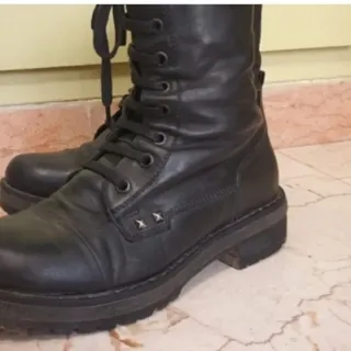 نیم بوت