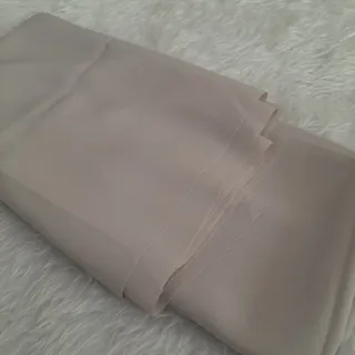 پارچه پیراهنی کرم