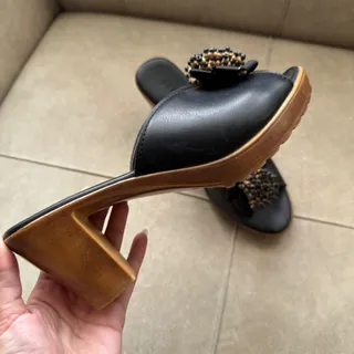 صندل مشکی پاشنه چوبی