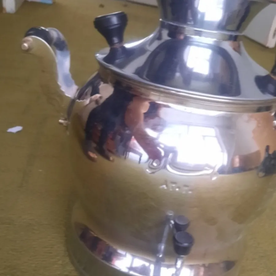 کتری شیر دار