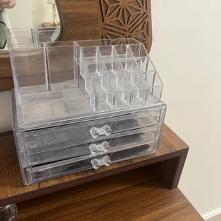 استند لوازم آرایشی