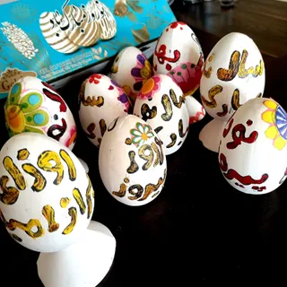 تخم مرغ های سفالی رنگی