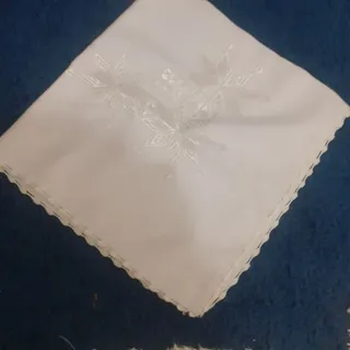 دستمال سوزندوزی