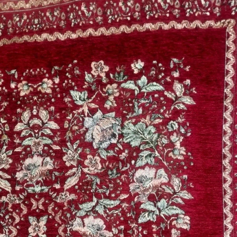 رو میزی مخمل