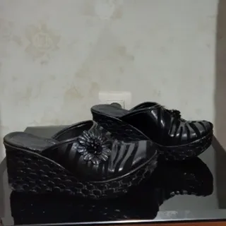 صندل جلوبسته
