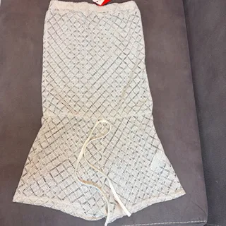 رو مایویی دکلته شلوارکی