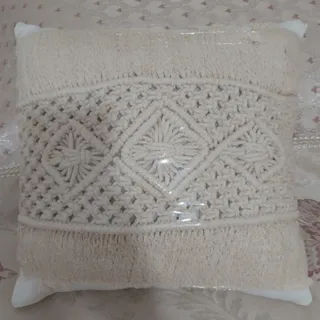 کوسن مکرومه