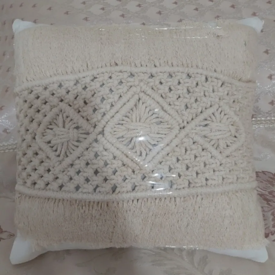 کوسن مکرومه