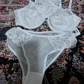 ست سوتین وشورت جلوبسته