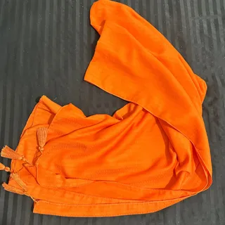 شال نارنجی