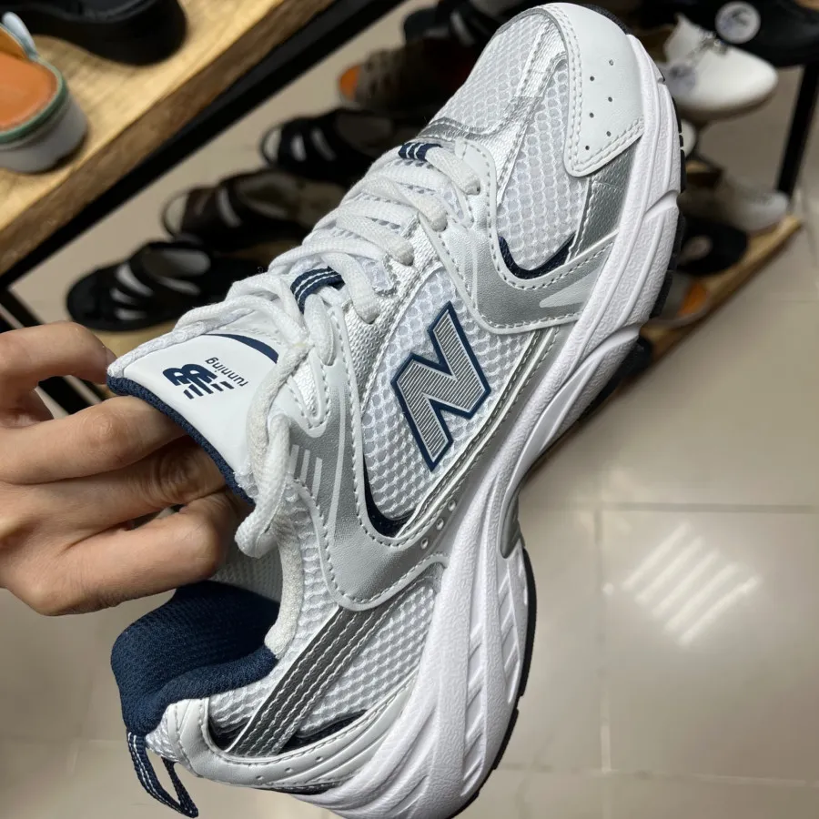 کفش new balance