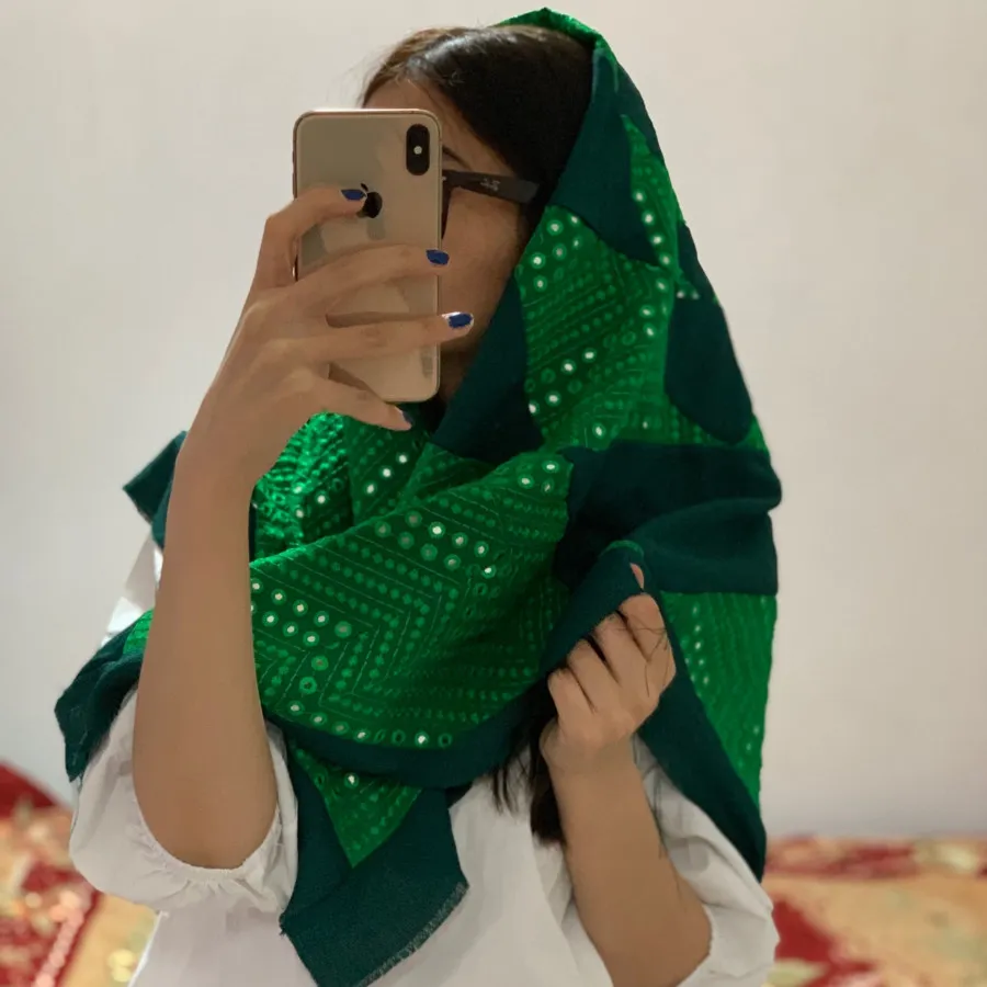 روسری کارشده