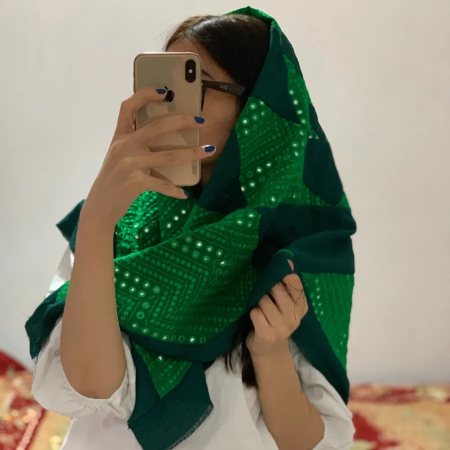 روسری زنانه کارشده