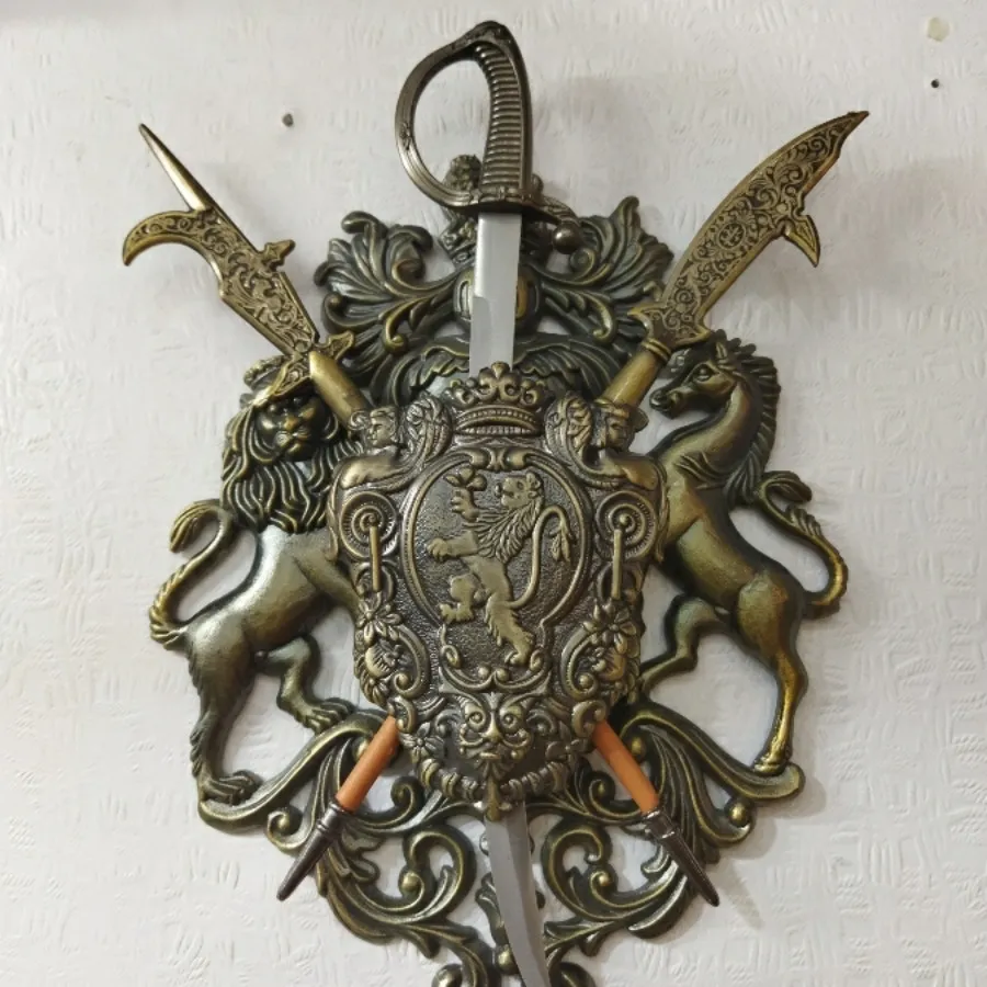 دیوار کوب اروپایی