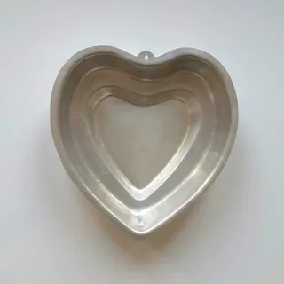 قالب کیک قلبی