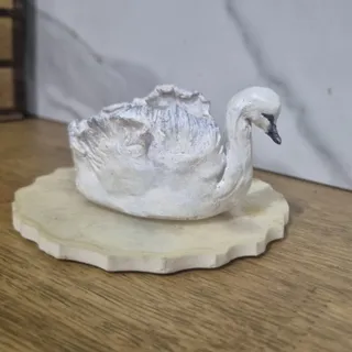 مجسمه قو