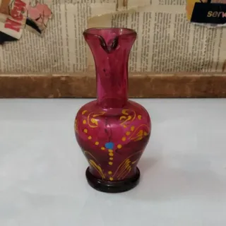 پارچ قدیمی و خاص