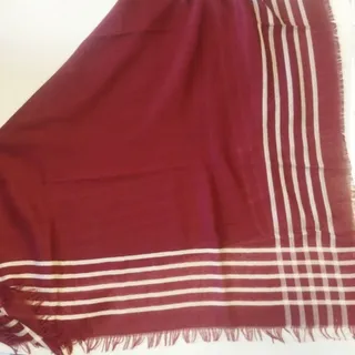 روسری نخی حاشیه دار