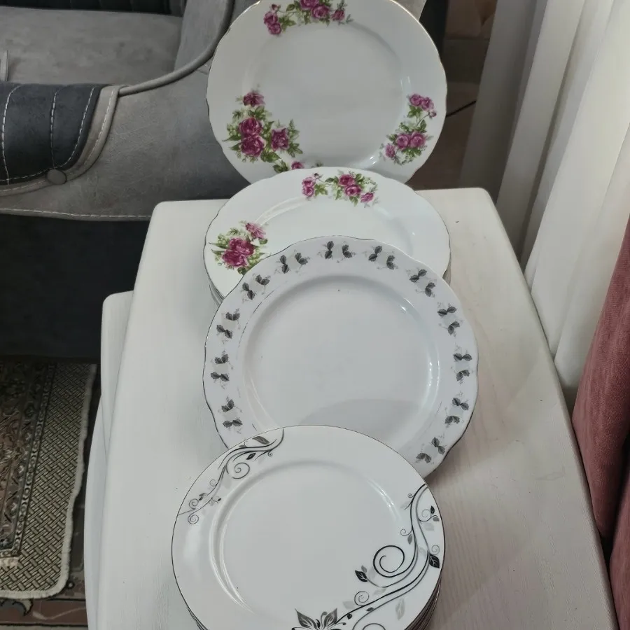 چینی قدیمی مطابق عکس
