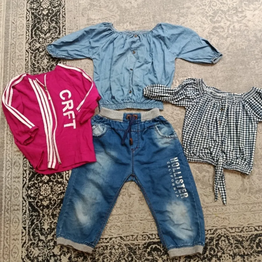 تعدادی لباس دخترانه