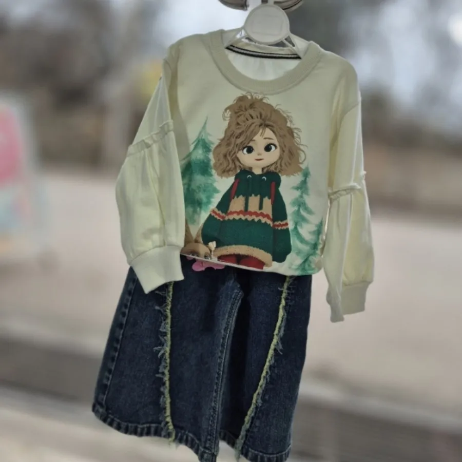 بلوز تک و شلوار جین
