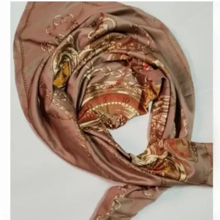 روسری ساتن