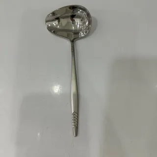 قاشق سوپ خوری