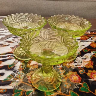 بستنی خوری