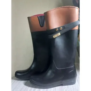 بوت تامی هیلفیگر