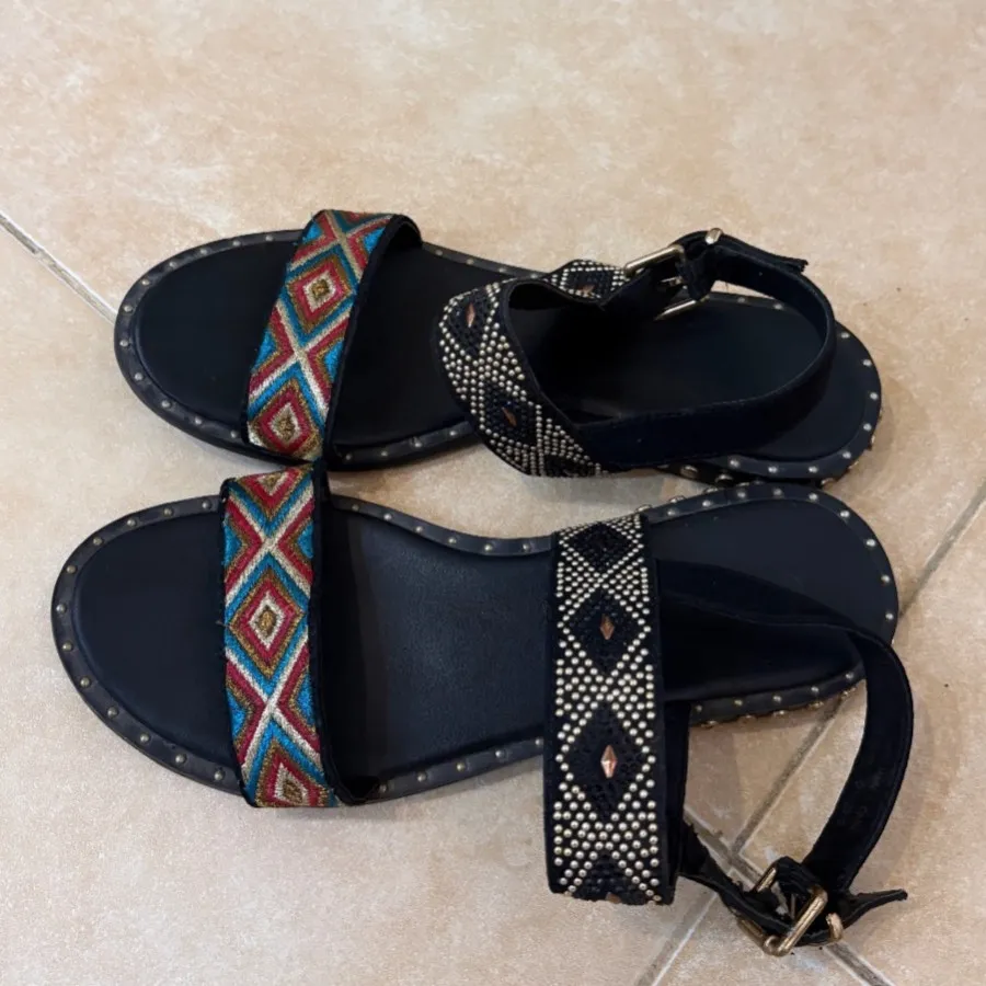 کفش تابستانه ی ترک