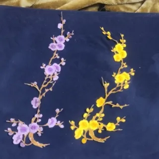گل چسبی