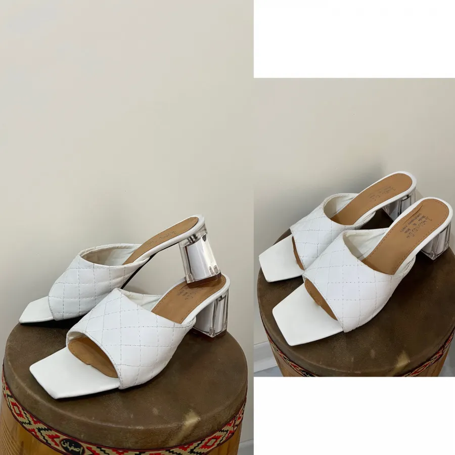 صندل پاشنه شیشه ای