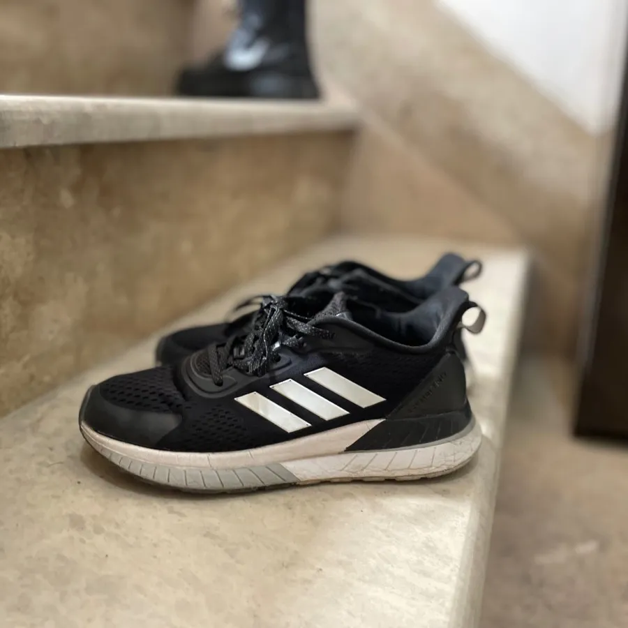 کتونی رانینگ Adidas