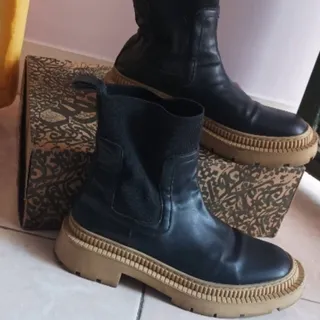 بوت منگو