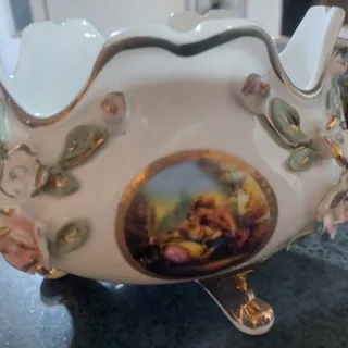 میوه خوری وشکلات خوری
