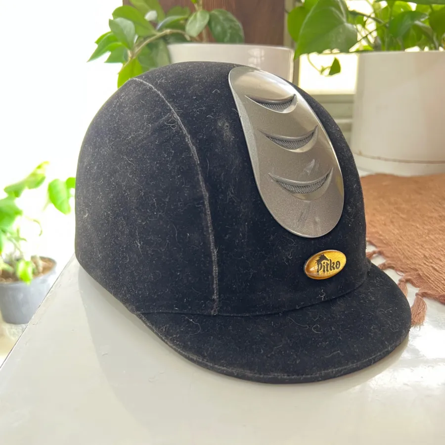 کلاه سوارکاری