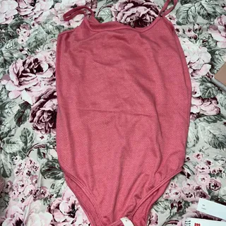 بادی صورتی تاپ صورتی