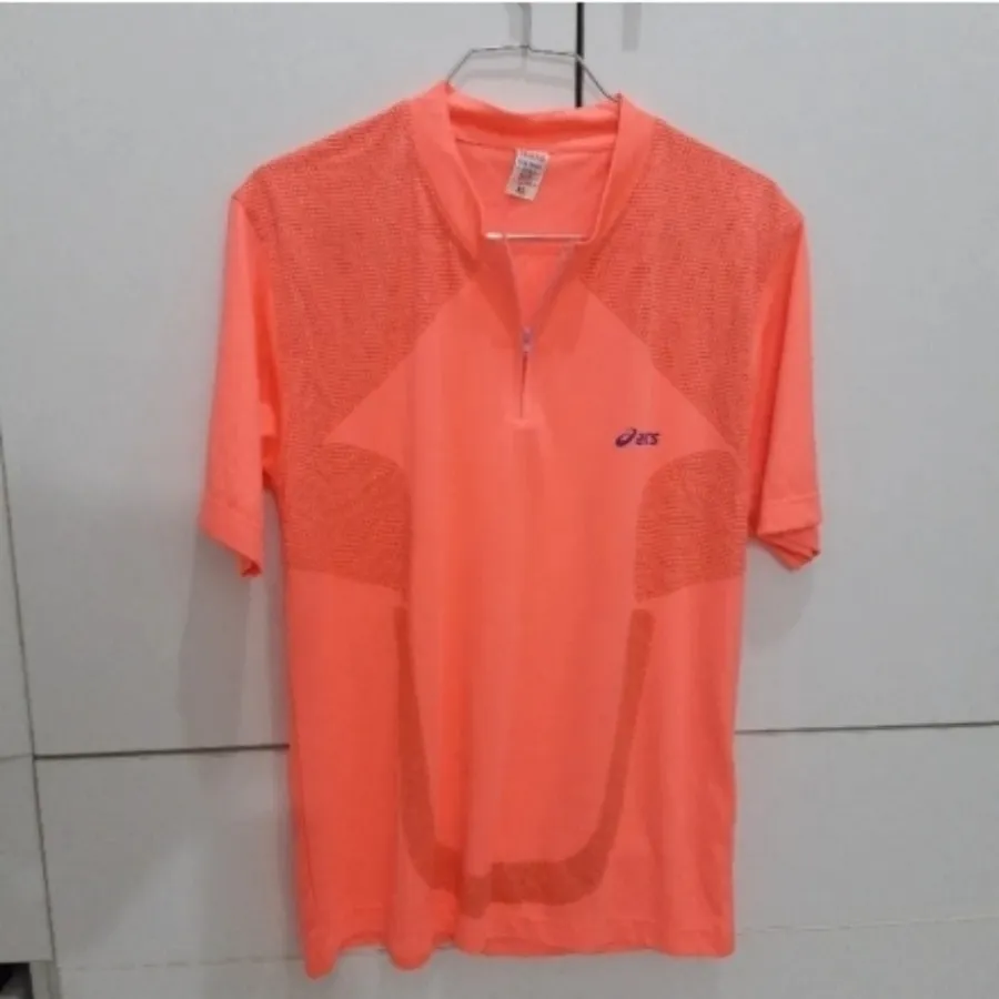 تی شرت asics