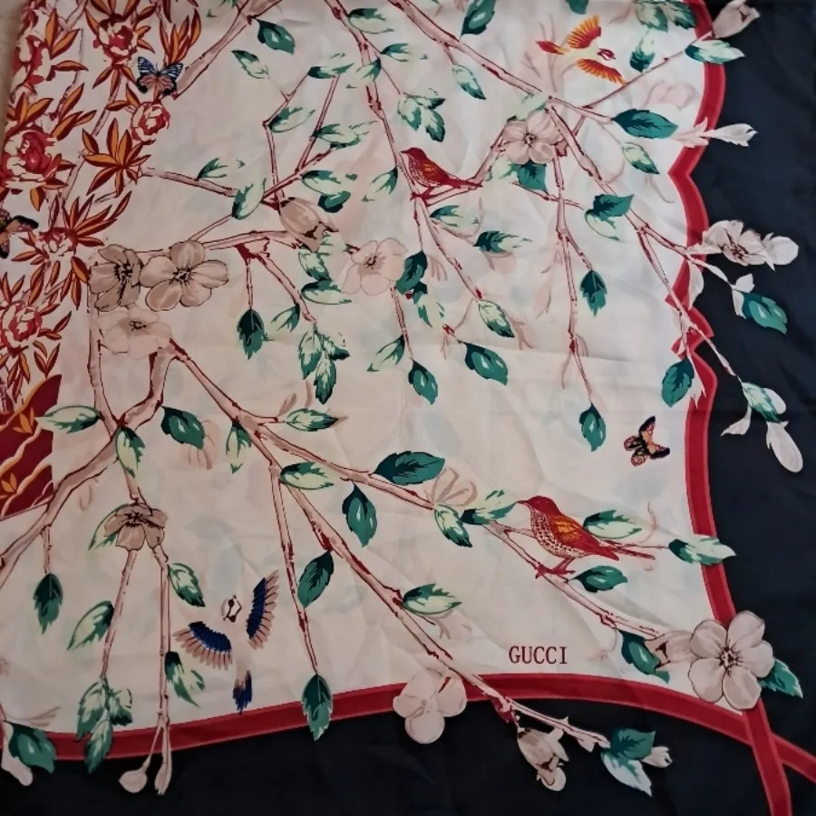 روسری فرانسوی