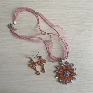 ست گردنبند و گوشواره